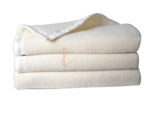 Couverture pure laine chaude Volta 500 gr/m2 taille 300 x 240 cm