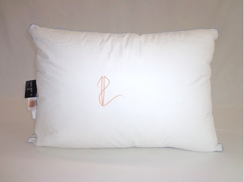 Oreiller en percale de coton garnissage micro-fibres sensation duveteuse