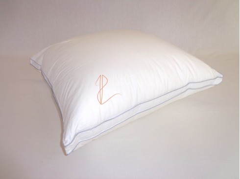 Oreiller en percale de coton garnissage micro-fibres sensation duveteuse