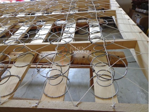 Sommier tapissier pour matelas de laine. Sommier tapissier à ressorts.